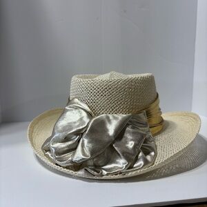 Stylish Cream Straw Hat with Metallic Gold Bow
